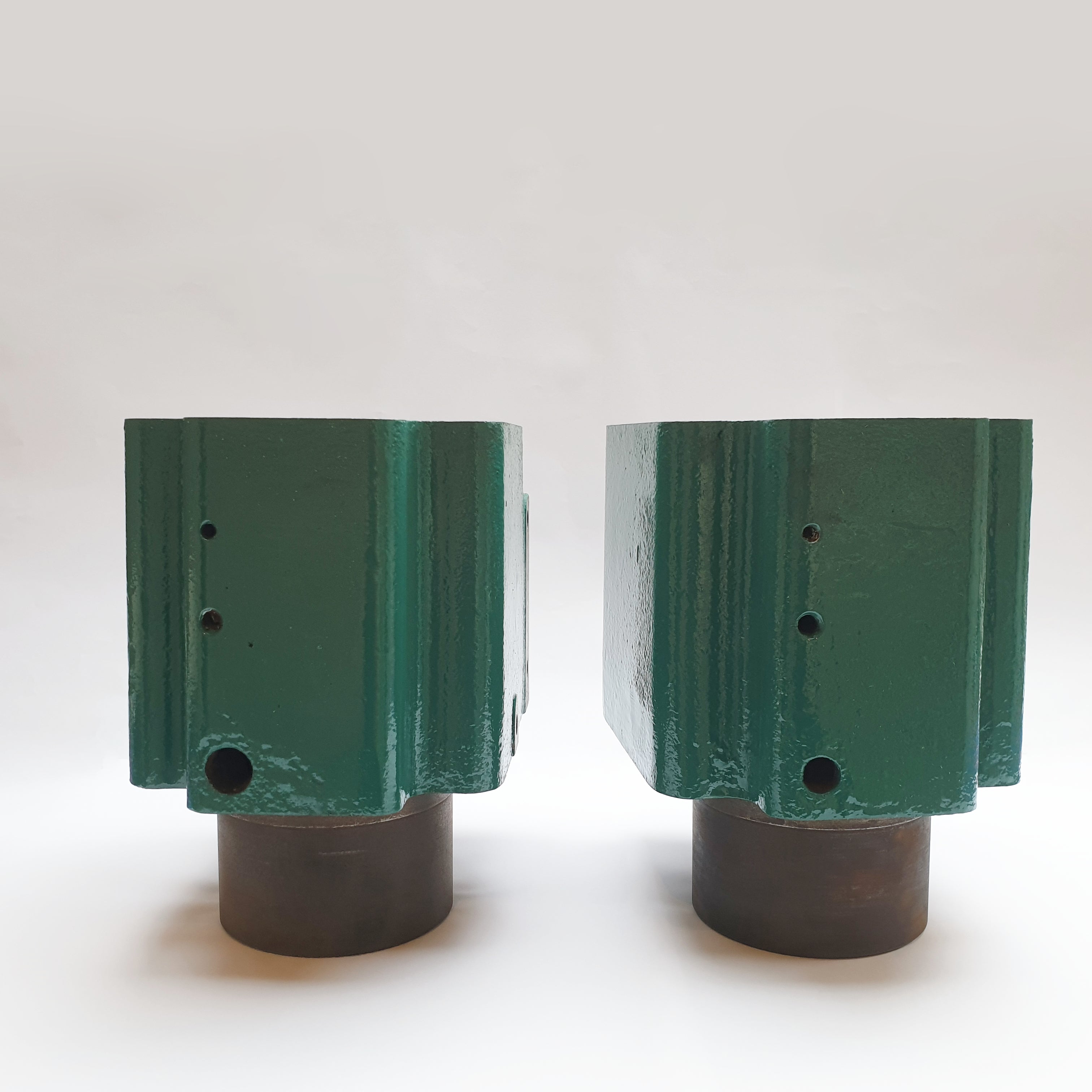 MD2 Cylinder Heads Front View