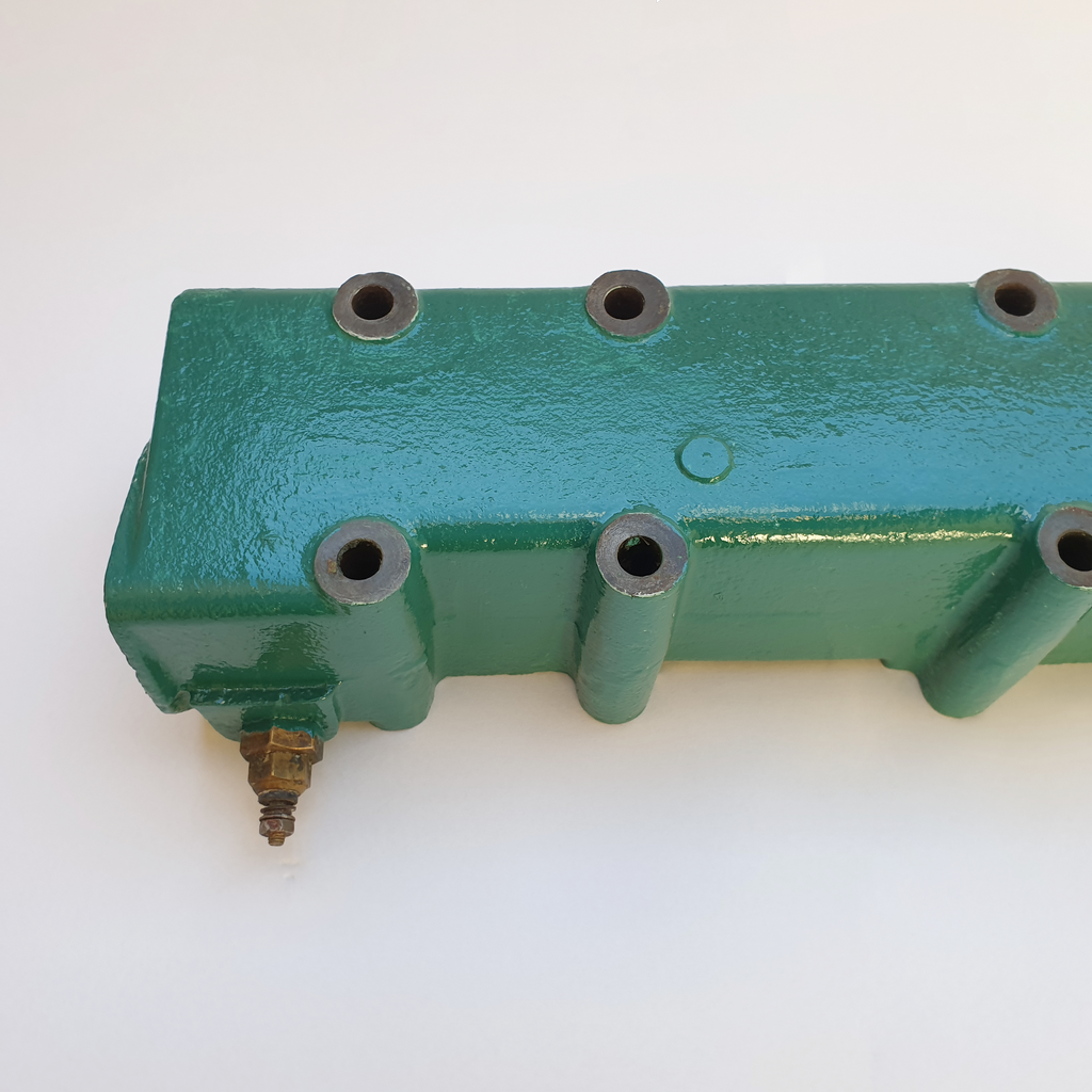 MD2B Exhaust Manifold Close Up View 1