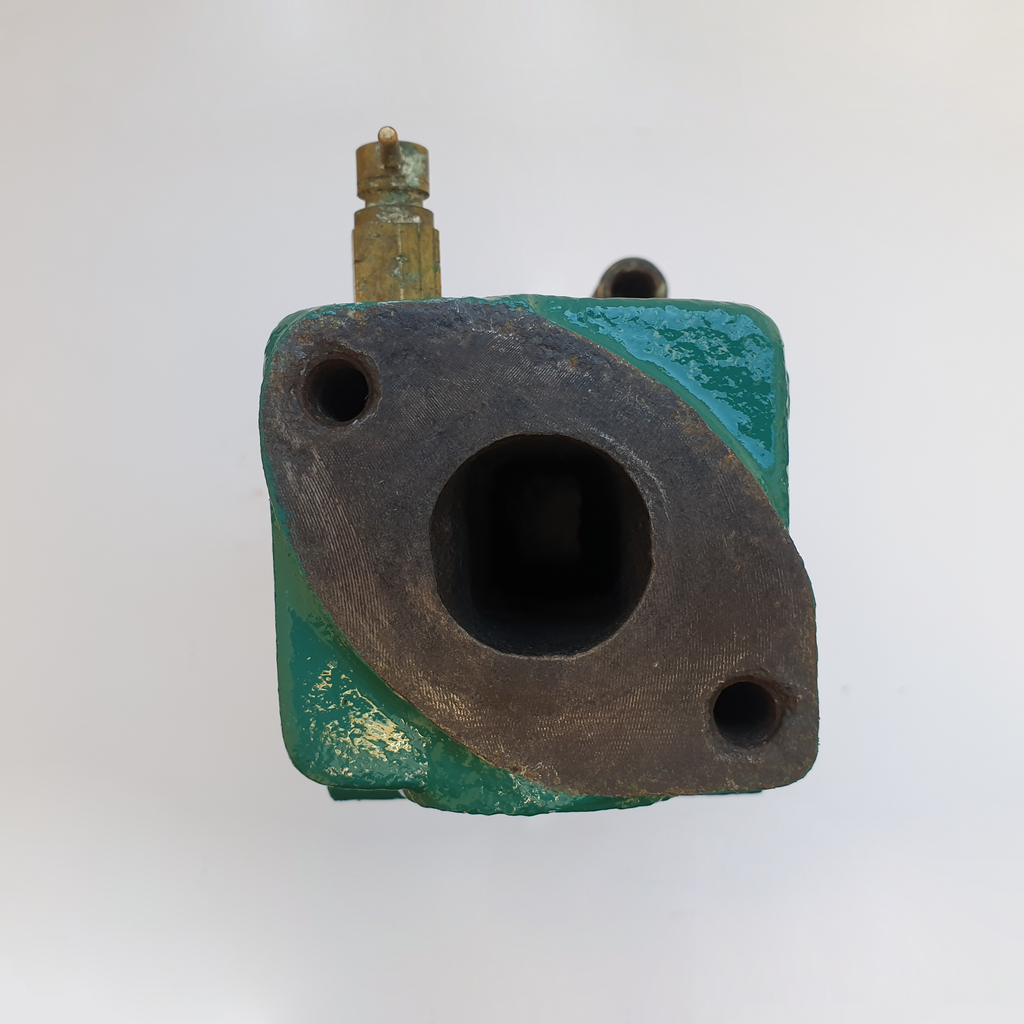 MD2B Exhaust Manifold Bottom View