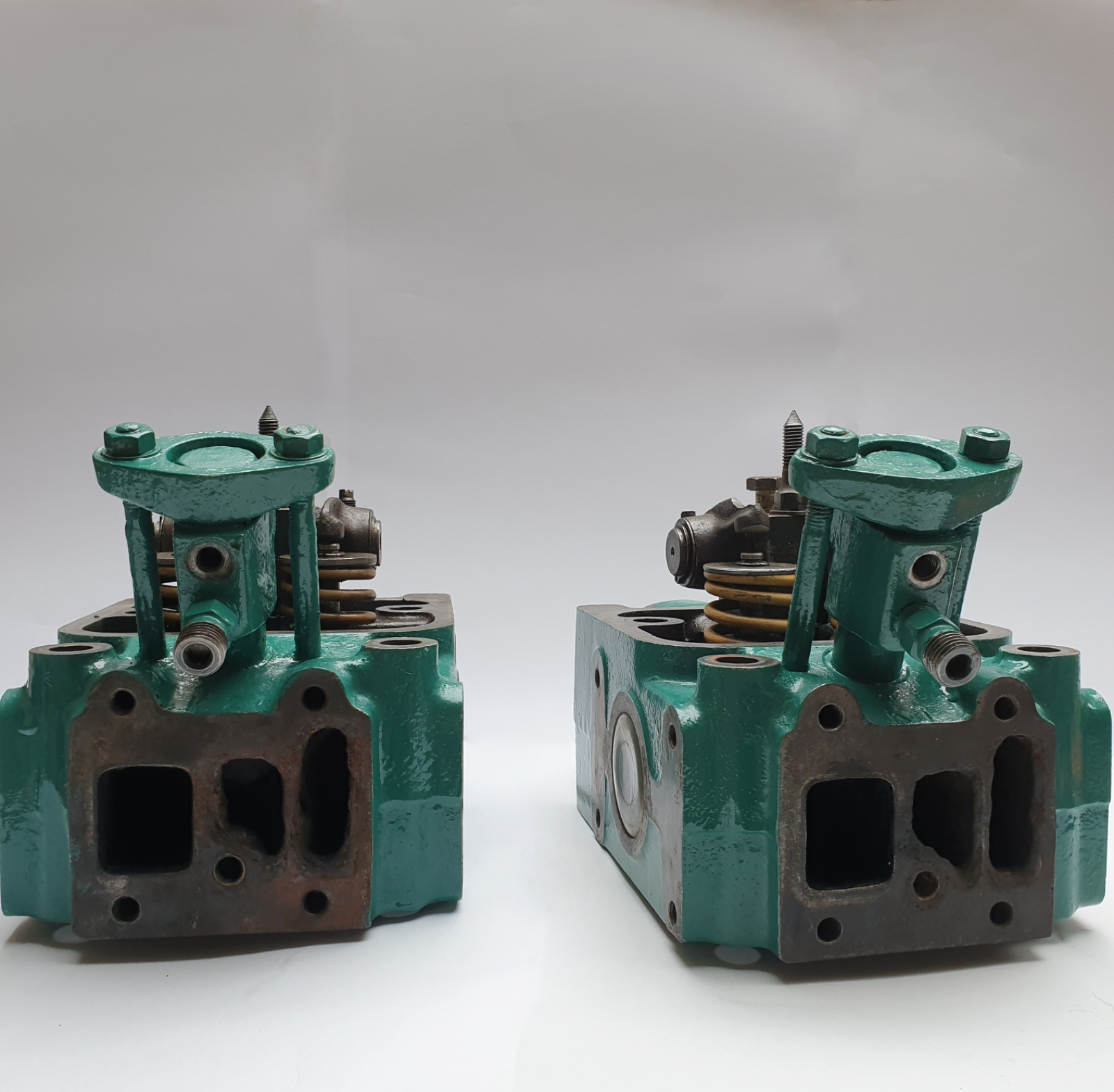 Volvo Penta Complete 2 Cylinder Heads, OEM, MD11C, MD11D, MD17C, MD17D